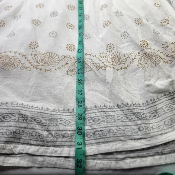 Peppermint Bay BOHO Medium White Flowy Cotton Top With Geometric Design - Picture 9 of 9